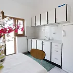 Apartments With A Parking Space Umag - 7058